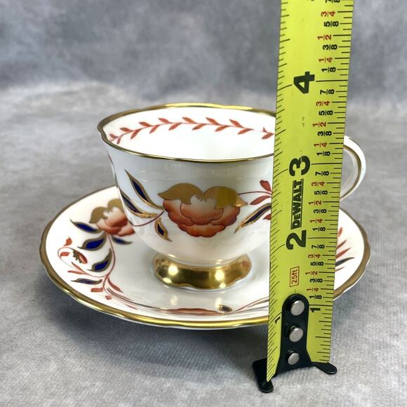 Vintage Royal Chelsea "Dynasty" Footed Tea Cup & Saucer Set Bone China Gold Rim - Picture 7 of 7